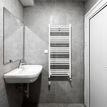 6 6 Bathrooms 2 Levels Kitchens Lägenhet