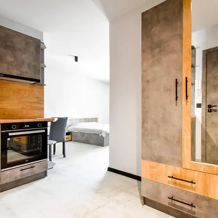 6 6 Bathrooms 2 Levels Kitchens صوفيا