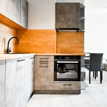Apartament 6 6 Bathrooms 2 Levels Kitchens *