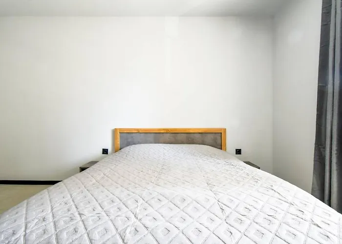 6 6 Bathrooms 2 Levels Kitchens Apartment *