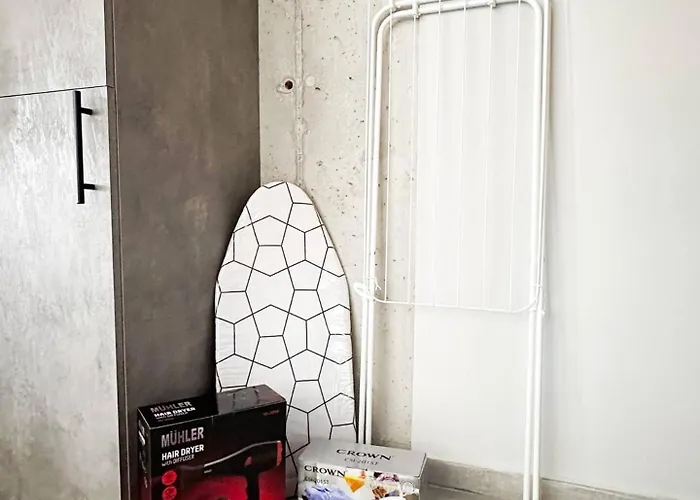 6 6 Bathrooms 2 Levels Kitchens Apartment *