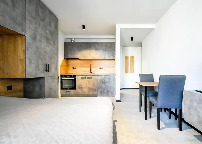 6 Studios 6 Bathrooms 2 Levels Kitchens * Sofia